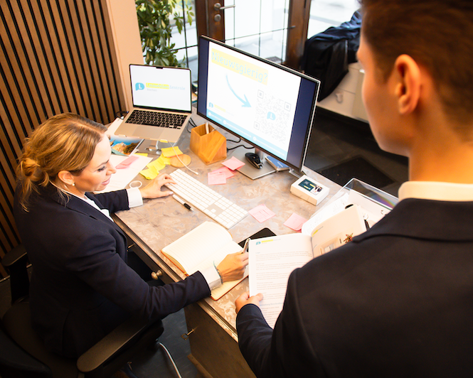 immobilienmakler arbeit büro